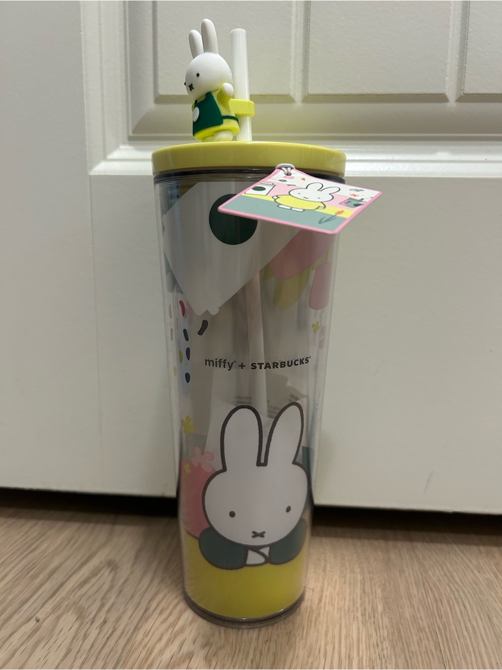 NWT Starbucks x Miffy Cold Cup Tumbler with Straw Charm 24oz Limited Edition